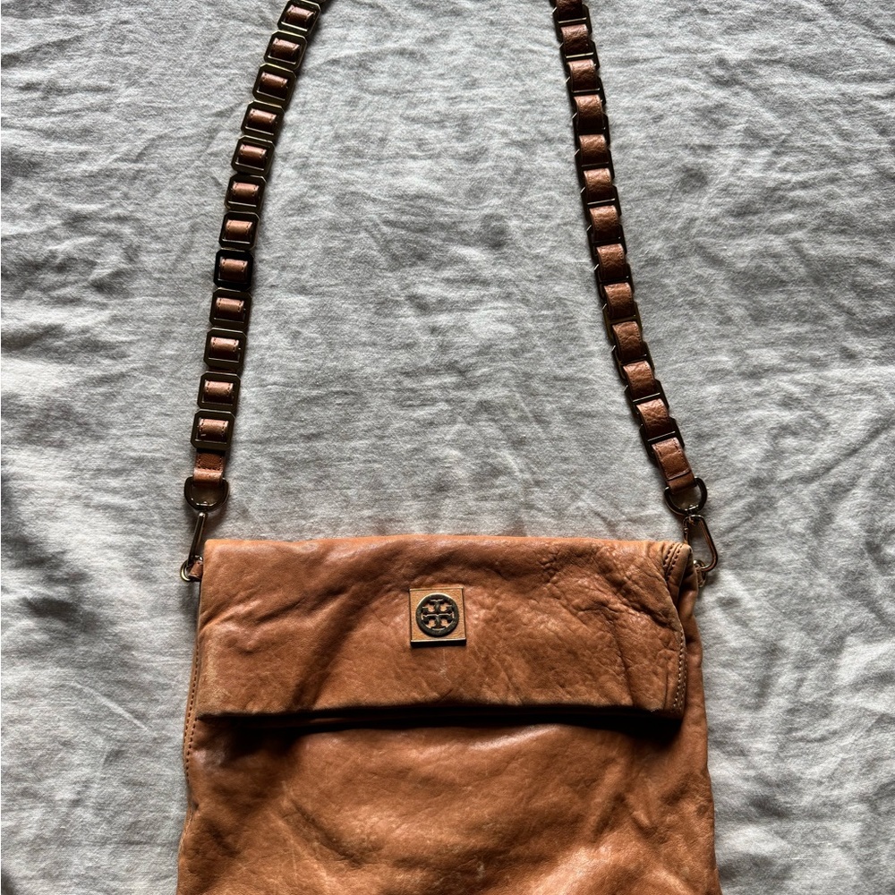 Tory Burch Tan Leather Messenger with Branded Emblem